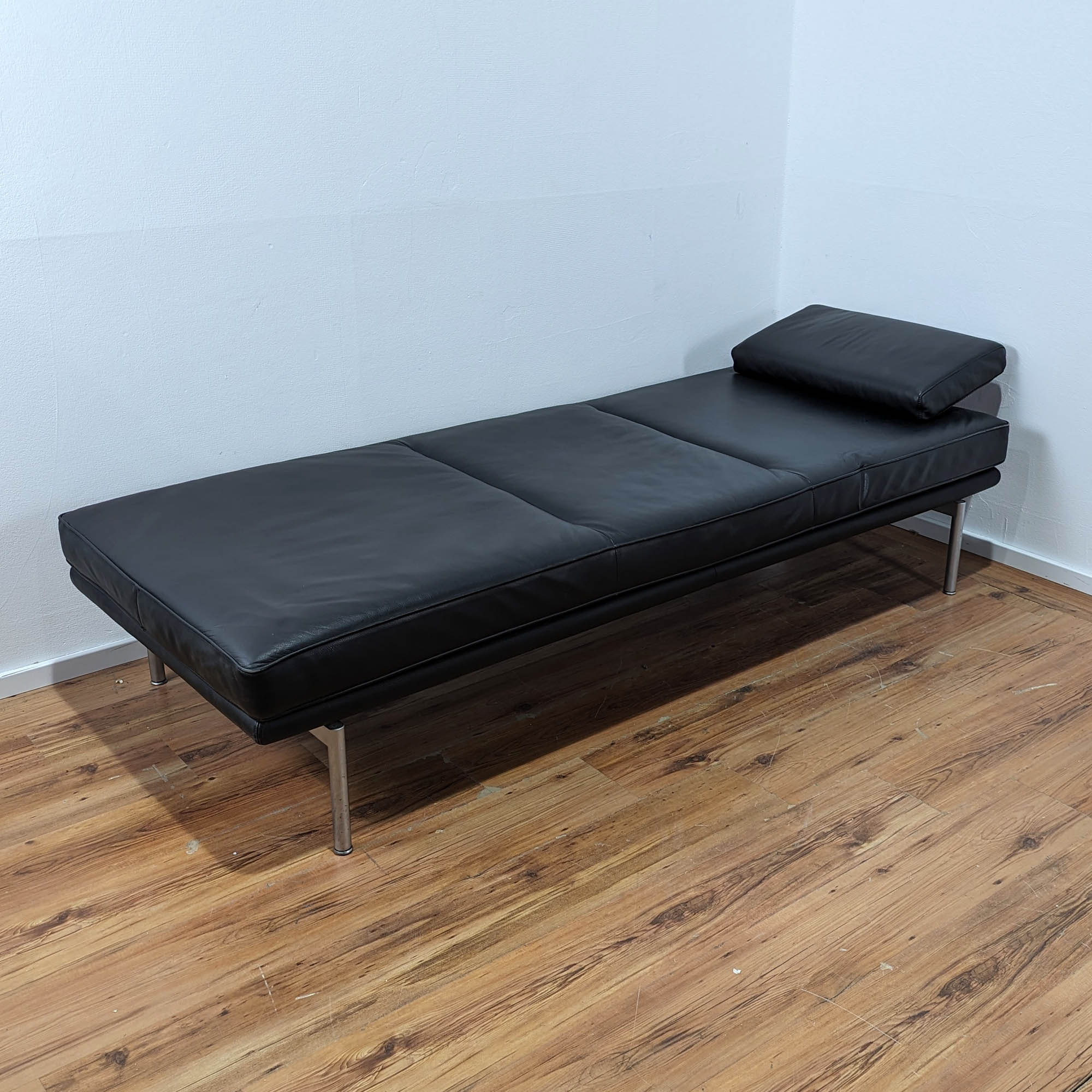 Sofa - Liege - Tagesbett - Leder schwarz 