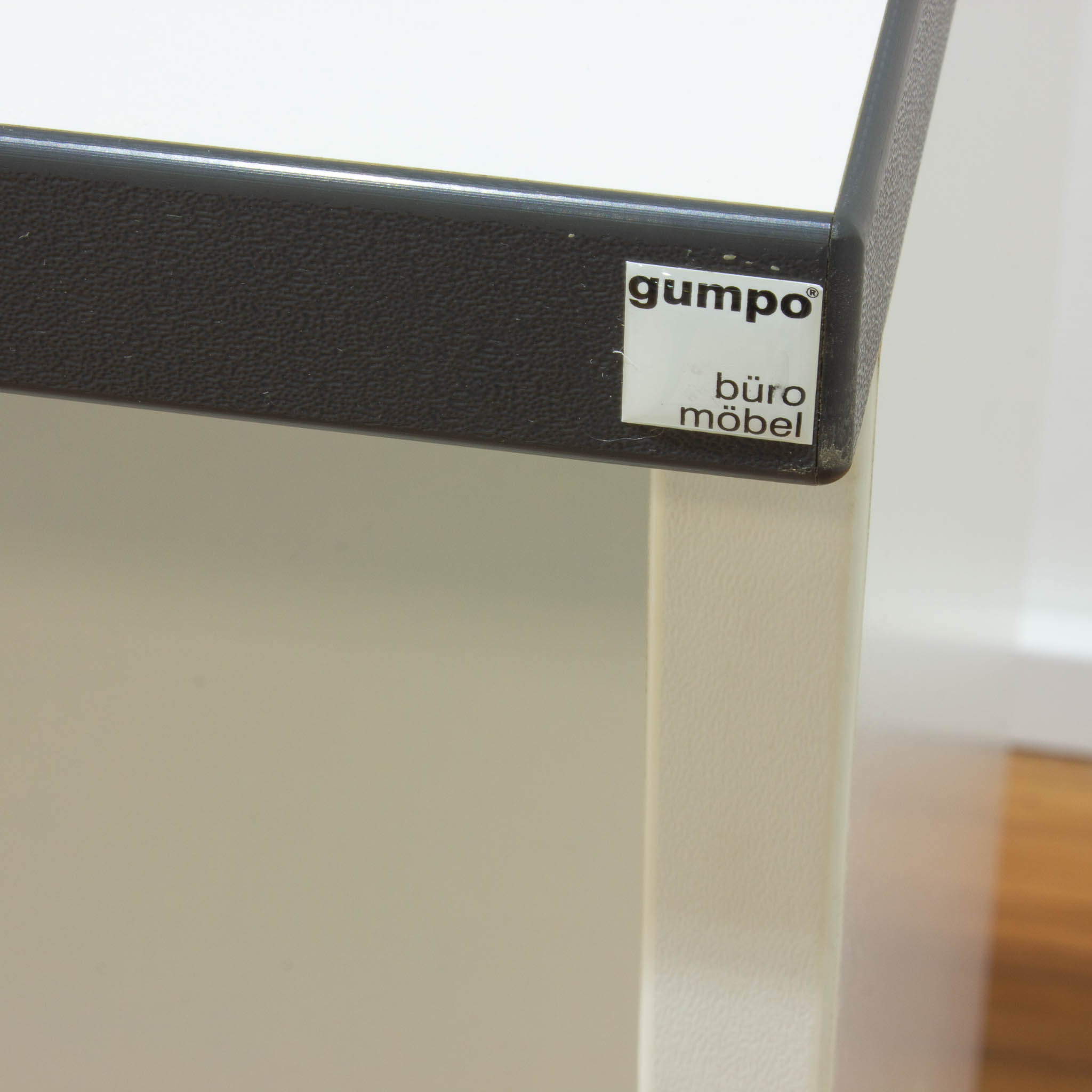 GUMPO Büromöbel Sideboard 2OH - mit 2 Schrägfächer - lichtgrau