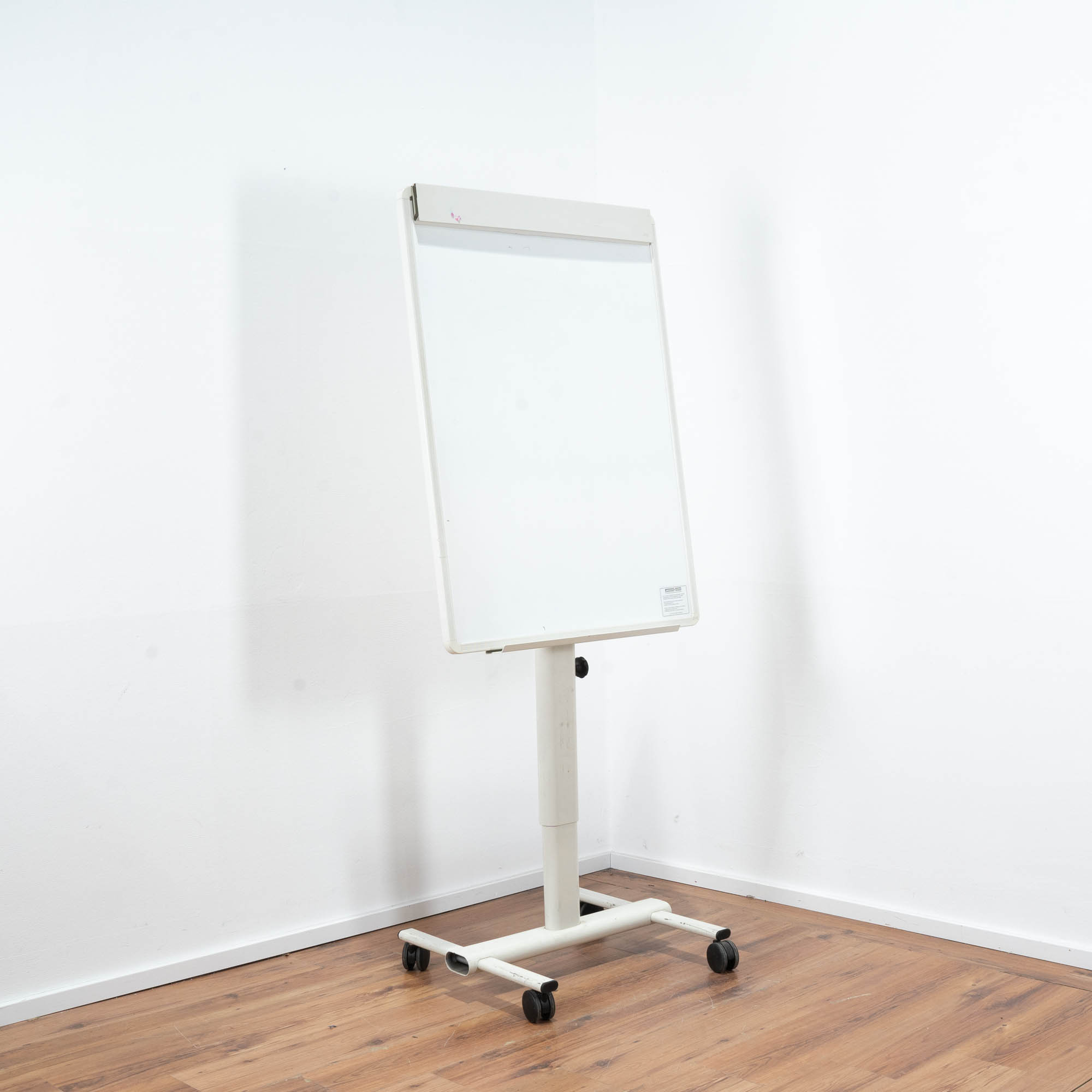 A+K Flipchart - Whiteboard - magnetisch mit Papierklemme