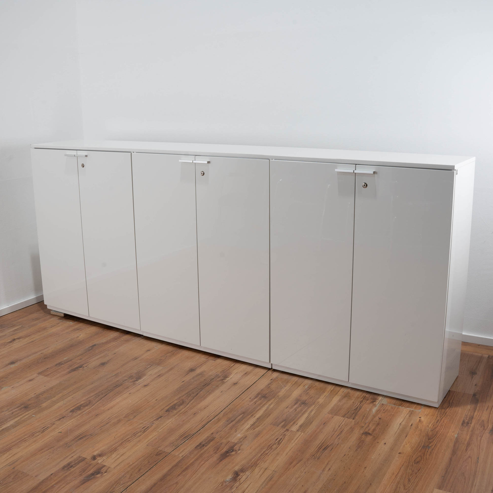 Sideboard 3-teilig 3OH - weiß Hochglanz  - Maße: 220 x 114 x 45 cm 