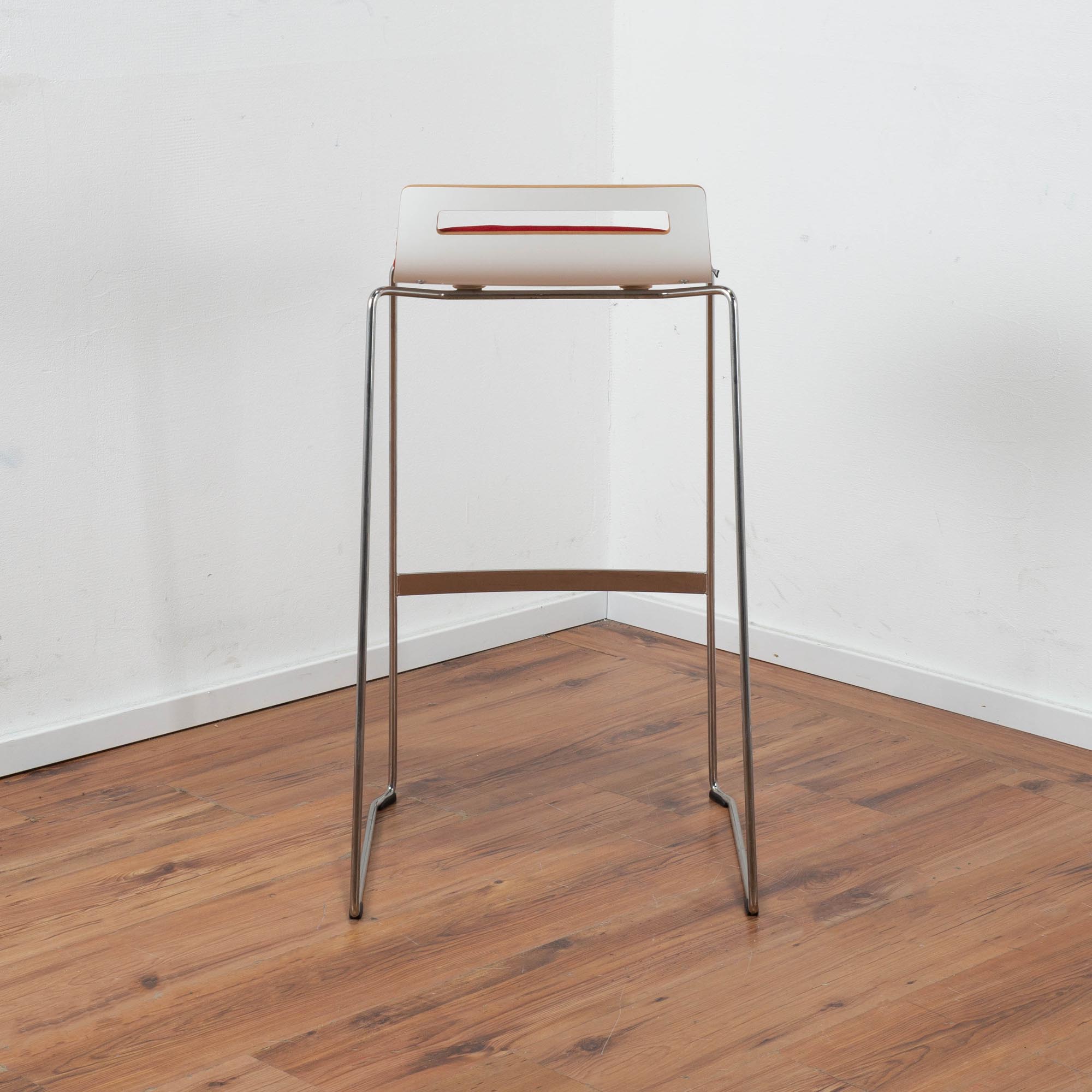 Sedus "Meet Chair" Hocker - Sitzauflage rot - stapelbar - Chromgestell - Fußleiste