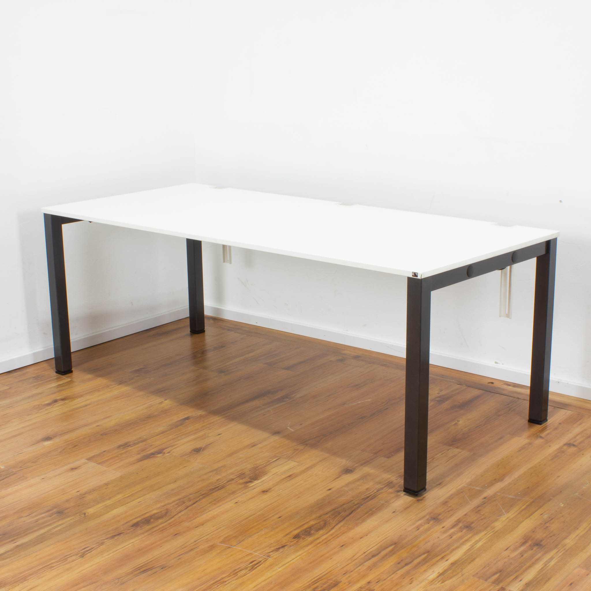 König + Neurath Schreibtisch - 160 x 80 cm - Platte weiß