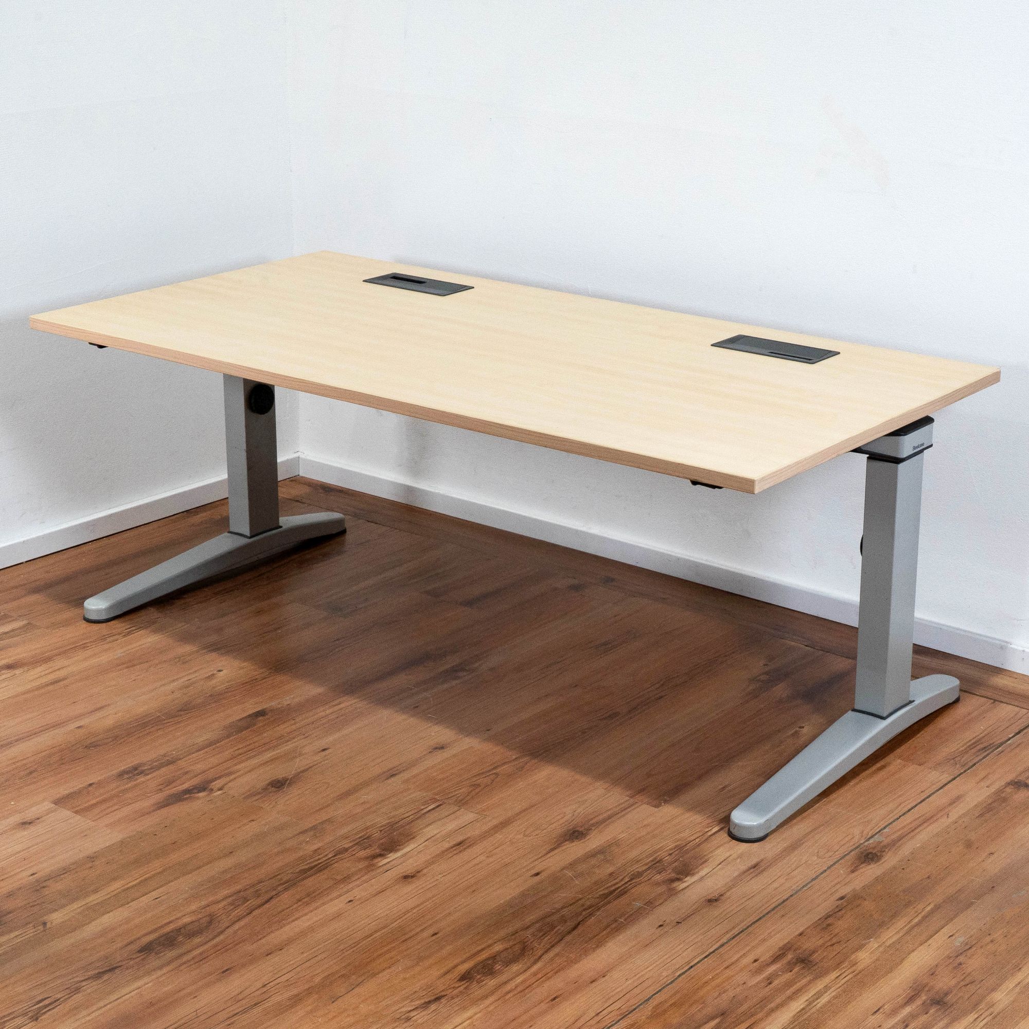 Steelcase Schreibtisch 160 x 80 cm - höhenverstellbar - Ahorn