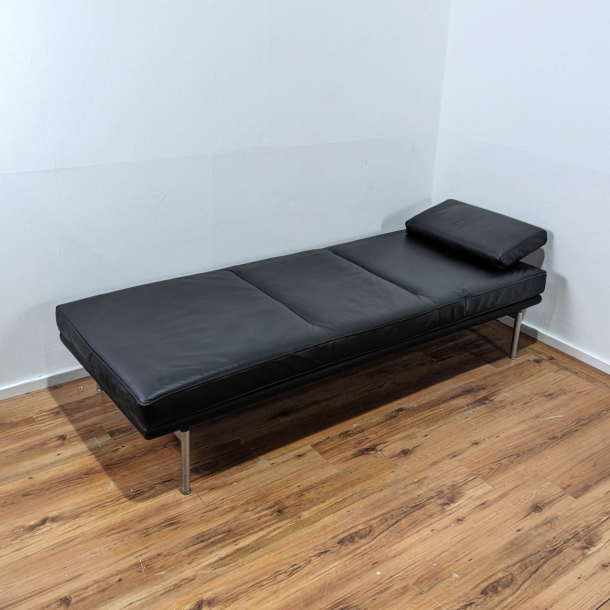 Sofa - Liege - Tagesbett - Leder schwarz 