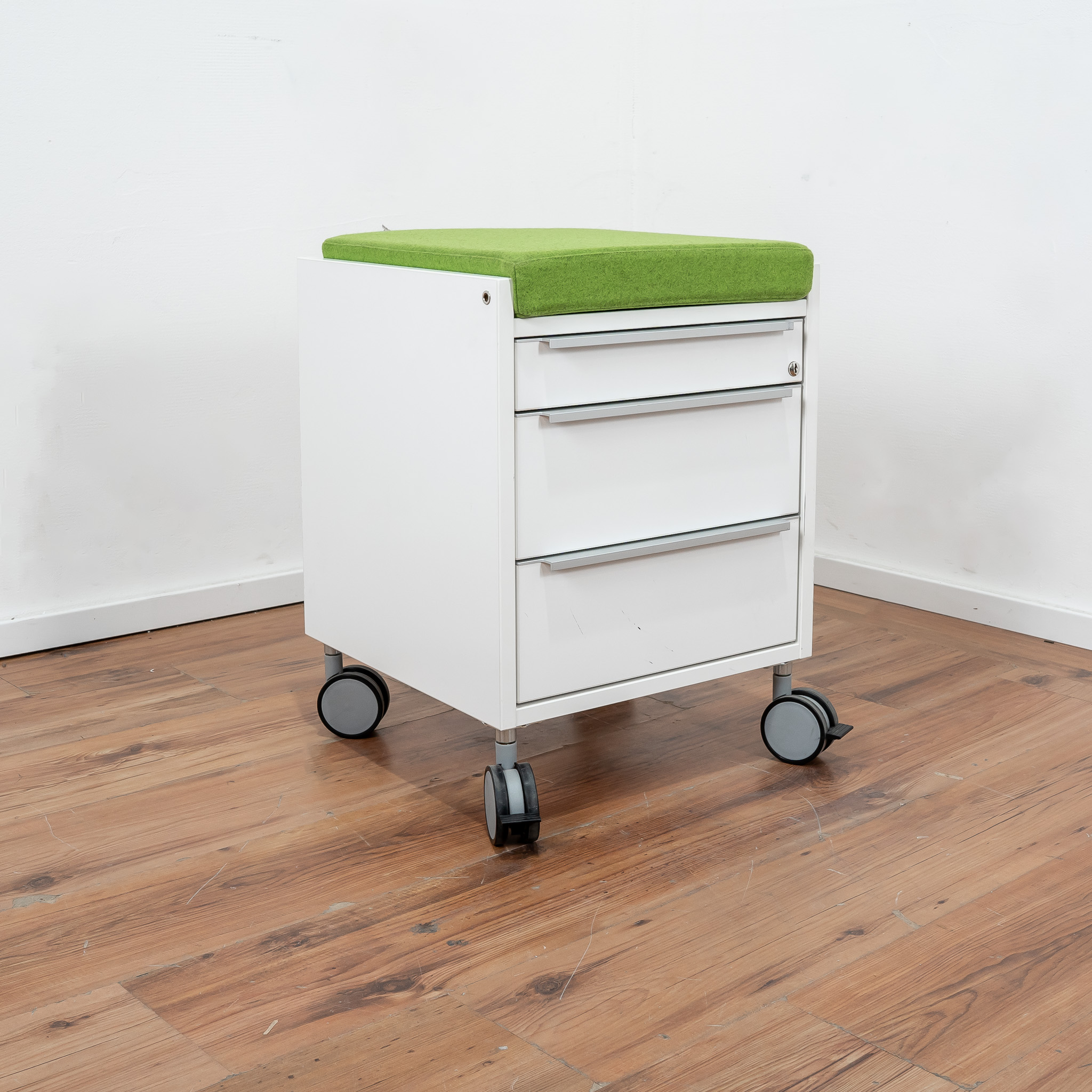 Vario Rollcontainer weiß mit grünem Sitzkissen - 3 Schubladen 