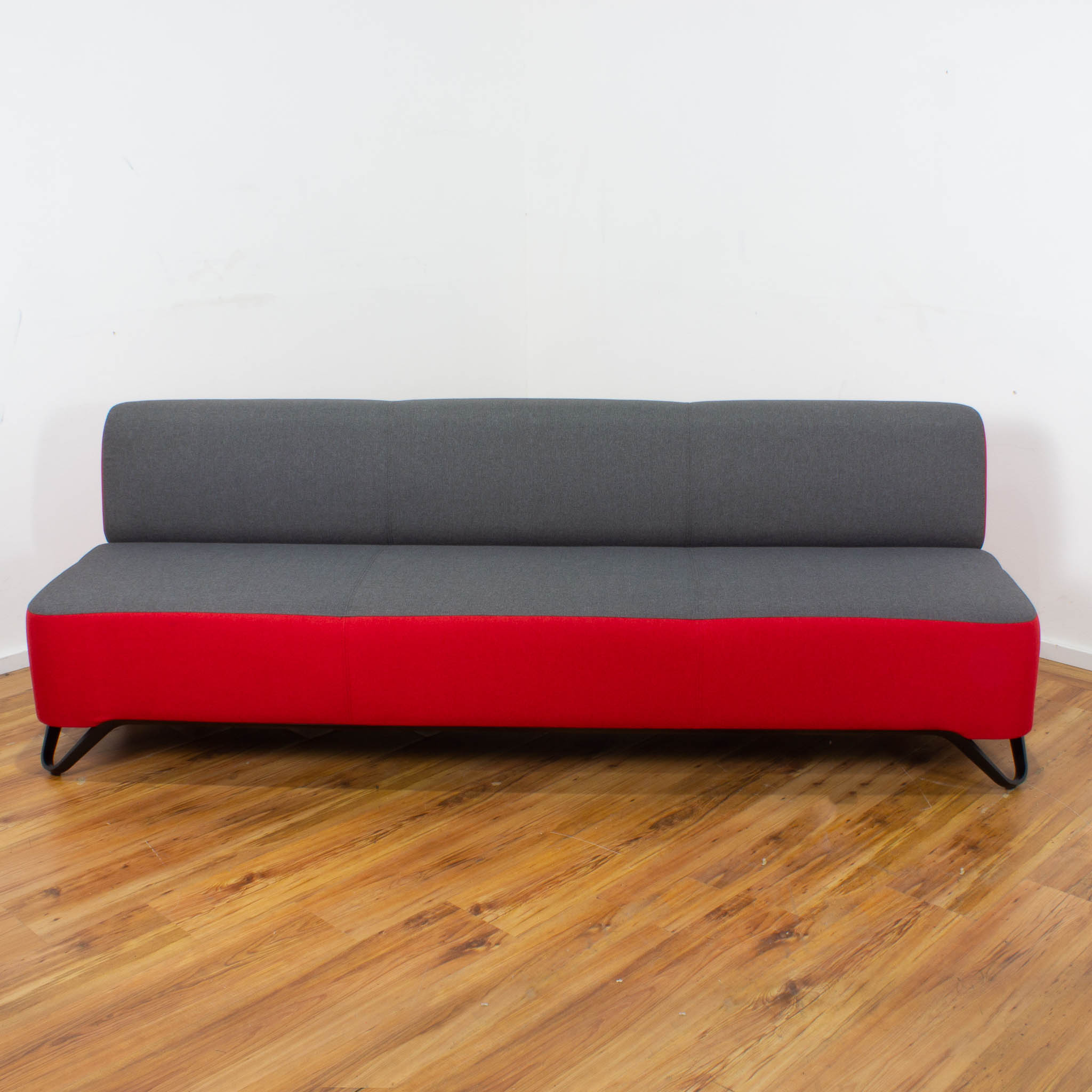 ProfiM "Softbox" 3-Sitzer Sofa - rot & grau