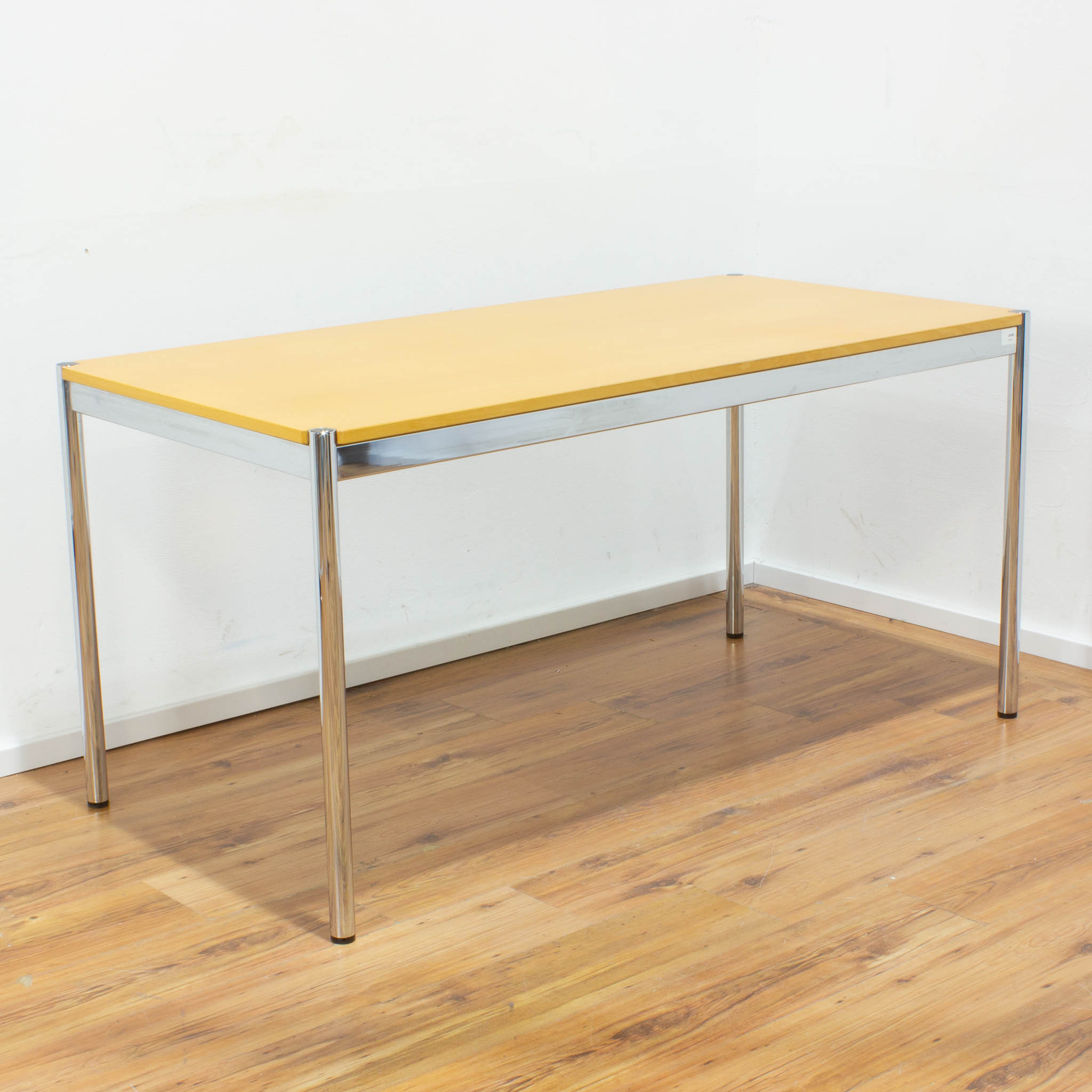 USM Haller Schreibtisch - Tischplatte buche gebraucht - 150 x 75 cm