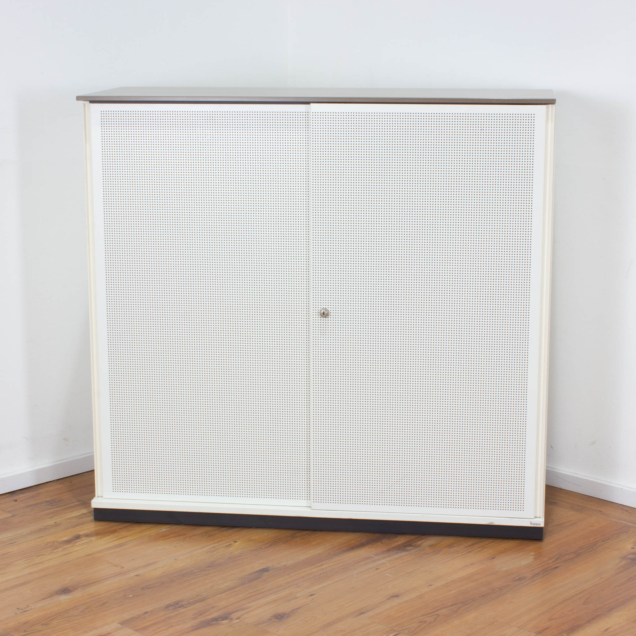 bene Sideboard 3OH - Korpus weiß - Platte eiche grau - Breite 120 cm
