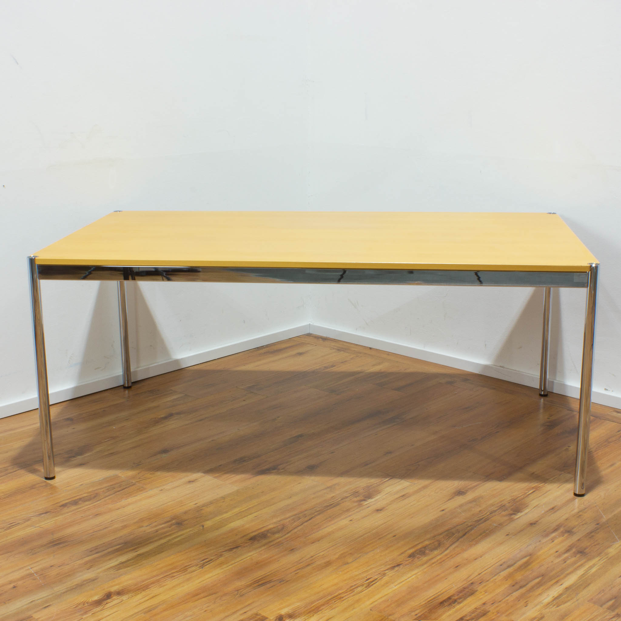  USM Haller Schreibtisch - Tischplatte buche - gebraucht - 175 x 100 cm