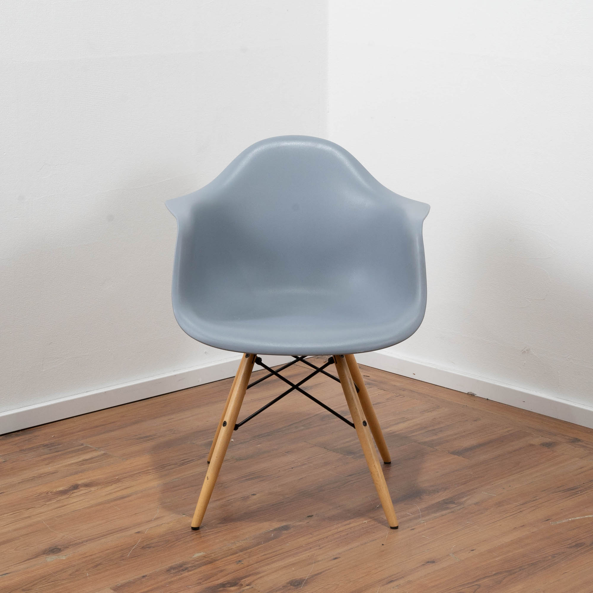 Schalensitz Stuhl Kunststoff hellblau - 4-Fußgestell Buche