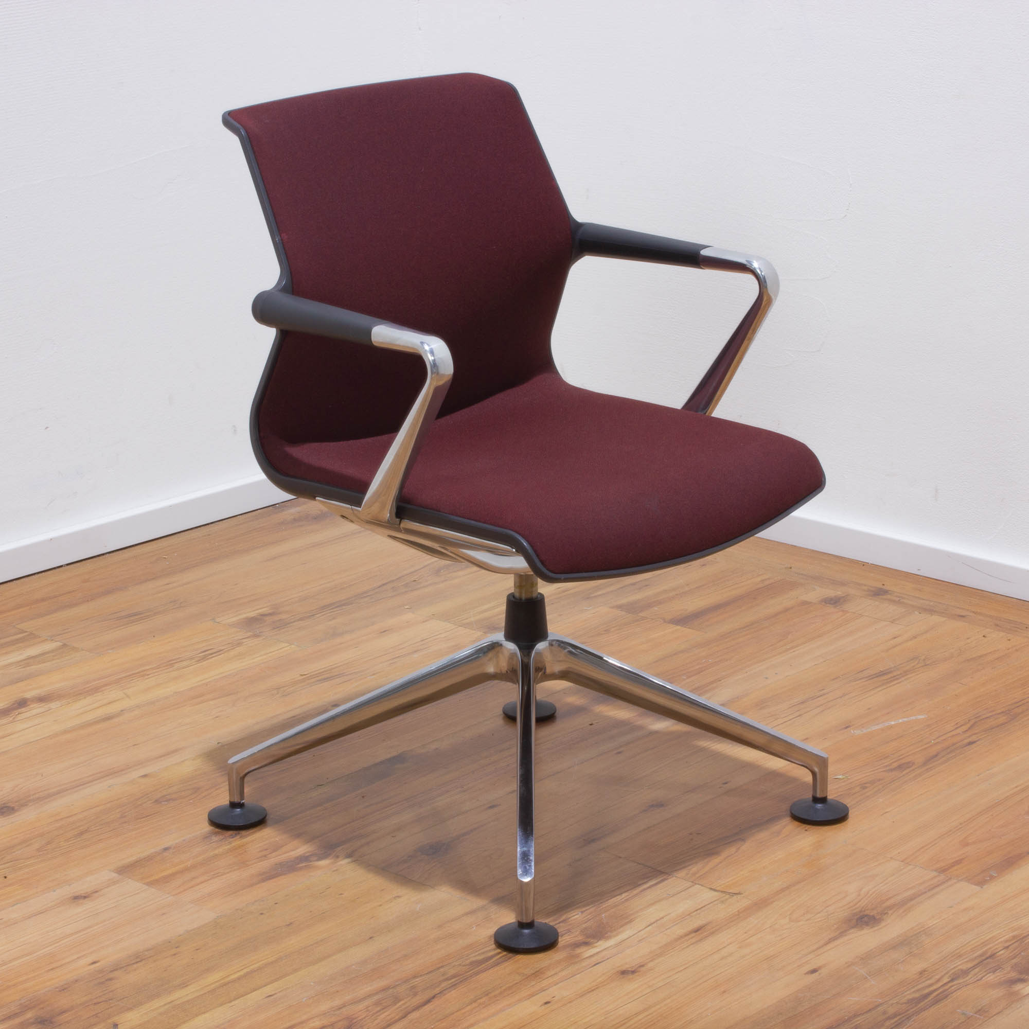 Vitra "Unix Chair" Besucherstuhl - Stoff rot / coconut- Gestell 4-Sternfuß chrom