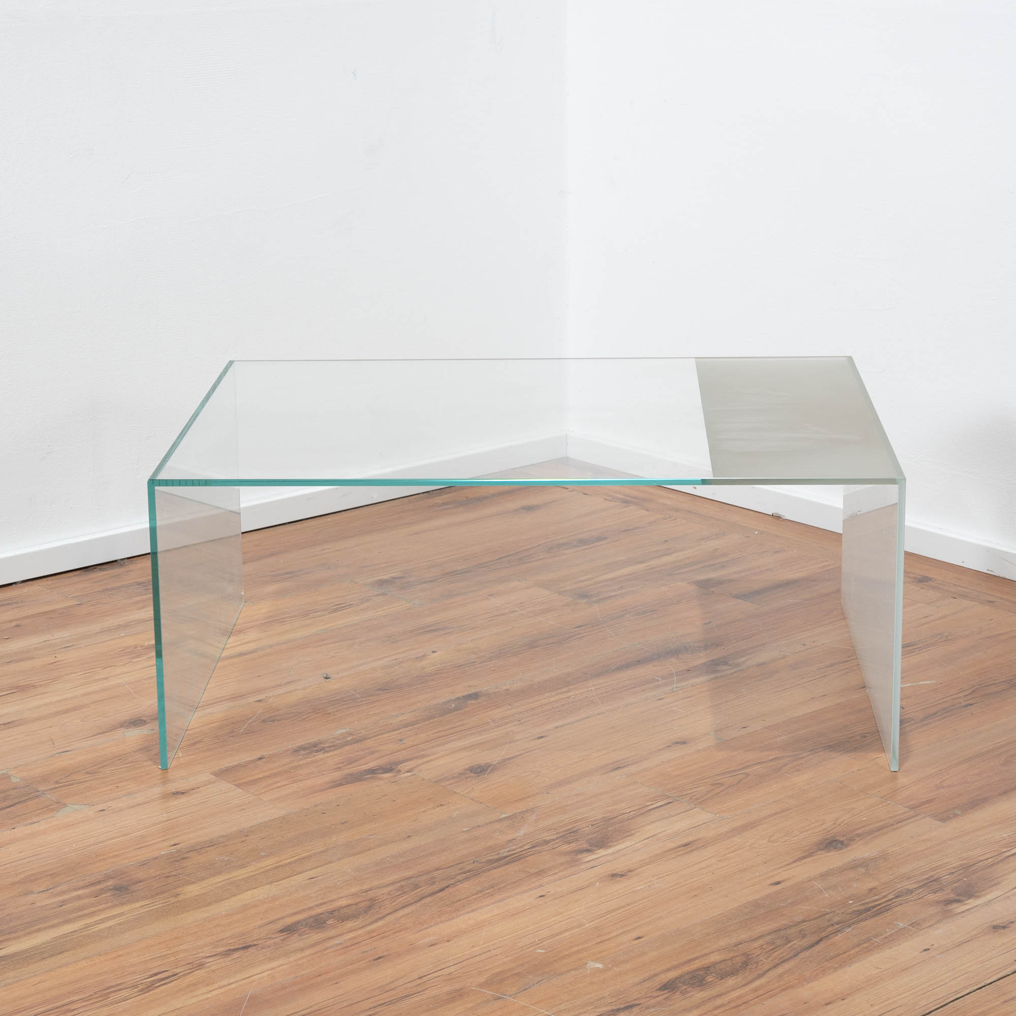 Glastisch mit Milchglas - 100 x 75 x 40 cm 