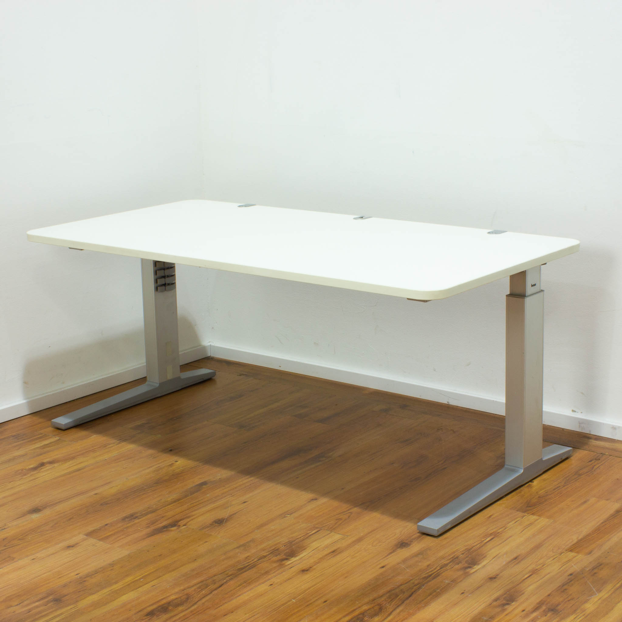 Bene Schreibtisch "Lift Desk Pure" - 160x80 cm in weiß - C-Fußgestell silber 