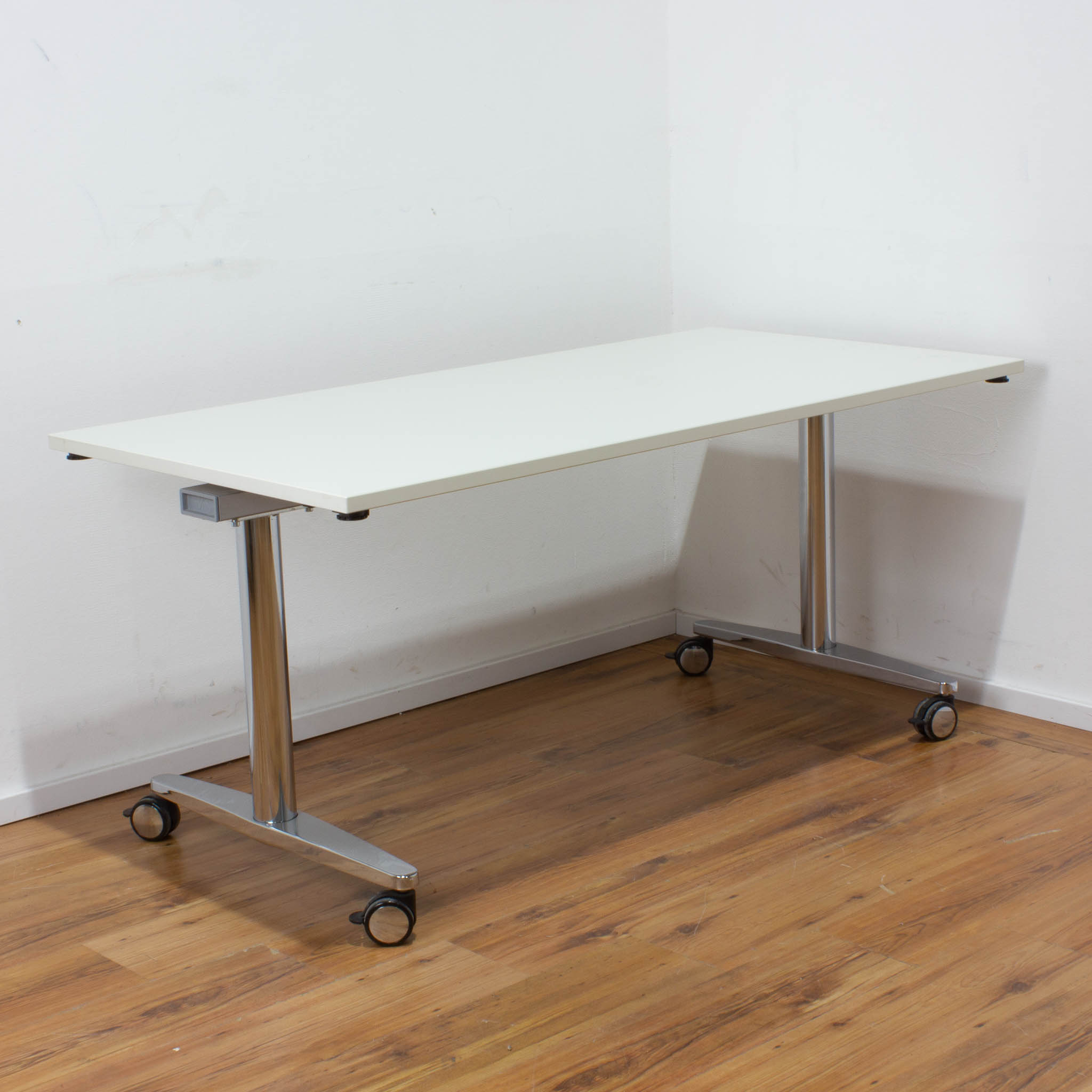 Schreibtisch - weiß - klappbar - 160 x 80 cm - koppelbar mit weiteren Schreibtischen