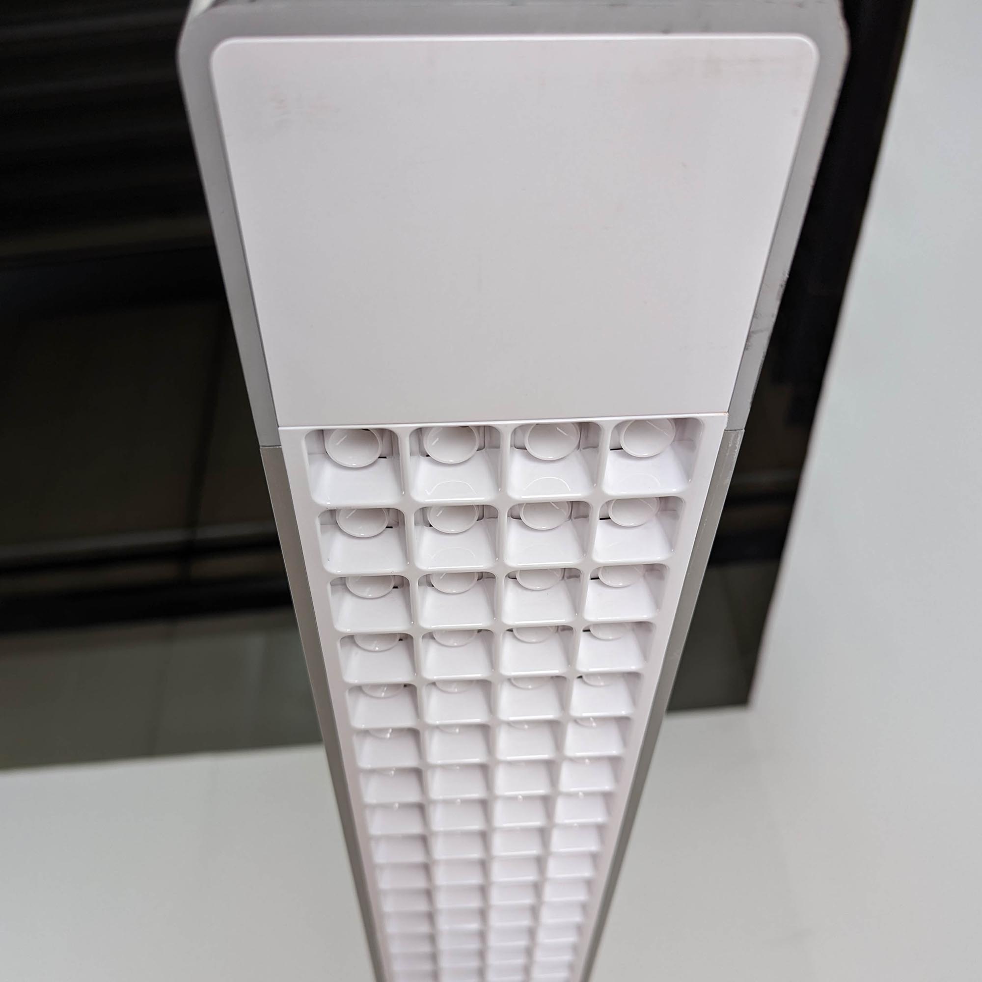 XT-A LONG von Tobias Grau - Büro-Stehlampe LED mit 180 cm Ausleger - Ausleuchtung wählbar Decke-Boden 