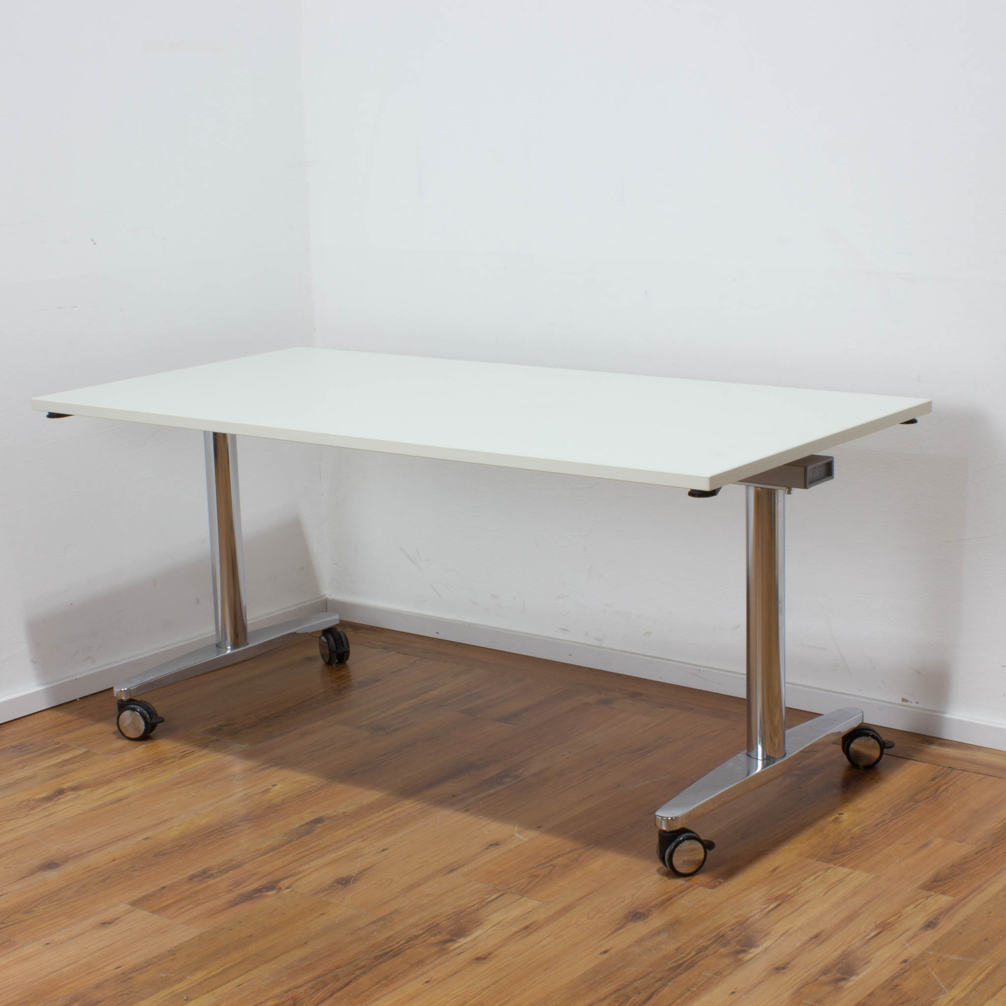 Schreibtisch - weiß - klappbar - 160 x 80 cm - koppelbar mit weiteren Schreibtischen