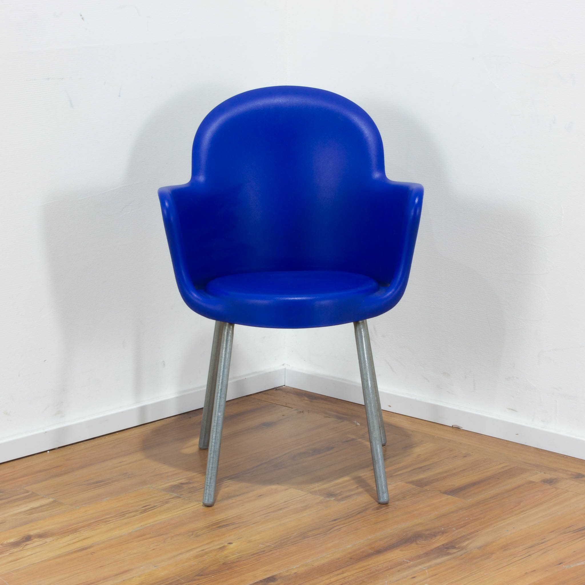 Stapelstuhl - Besucherstuhl blau mit 4-Fußgestell